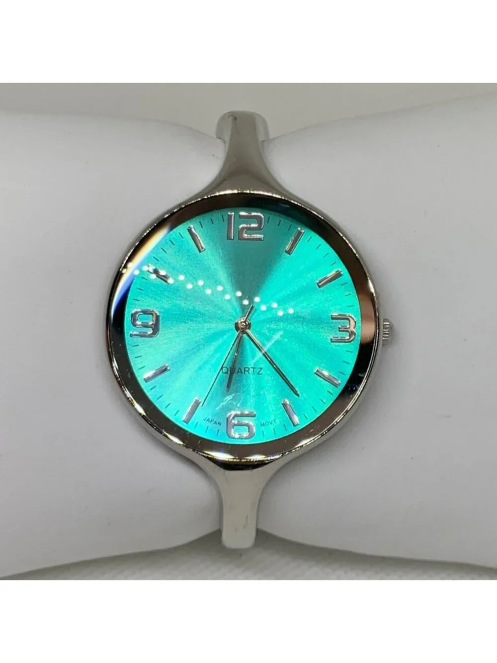 Women silver tone quartz analog watch green dial 38mm  bangle cuff band running